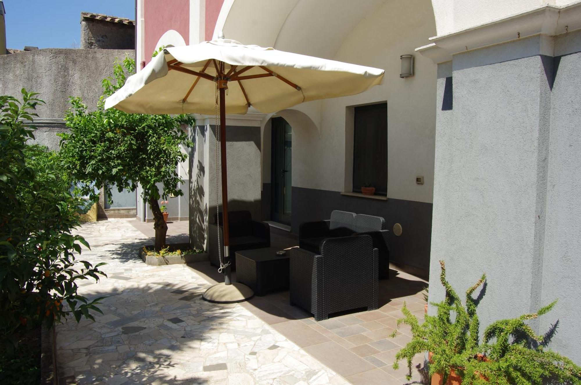 בארוניסי La Magnolia B&B מראה חיצוני תמונה