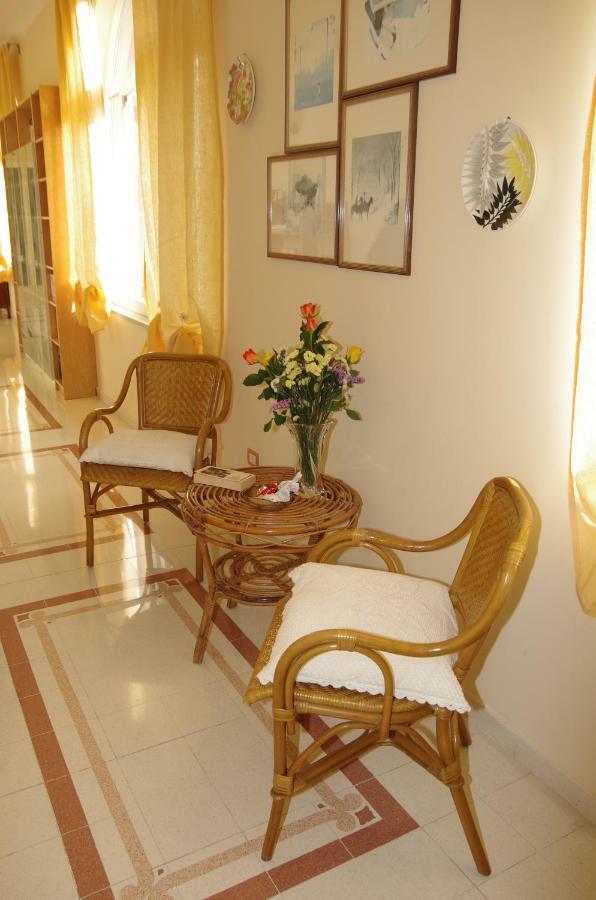 בארוניסי La Magnolia B&B מראה חיצוני תמונה