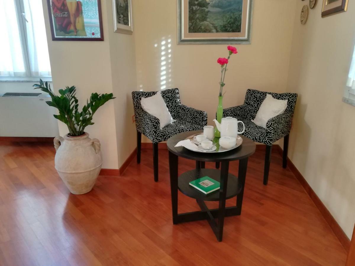 בארוניסי La Magnolia B&B מראה חיצוני תמונה
